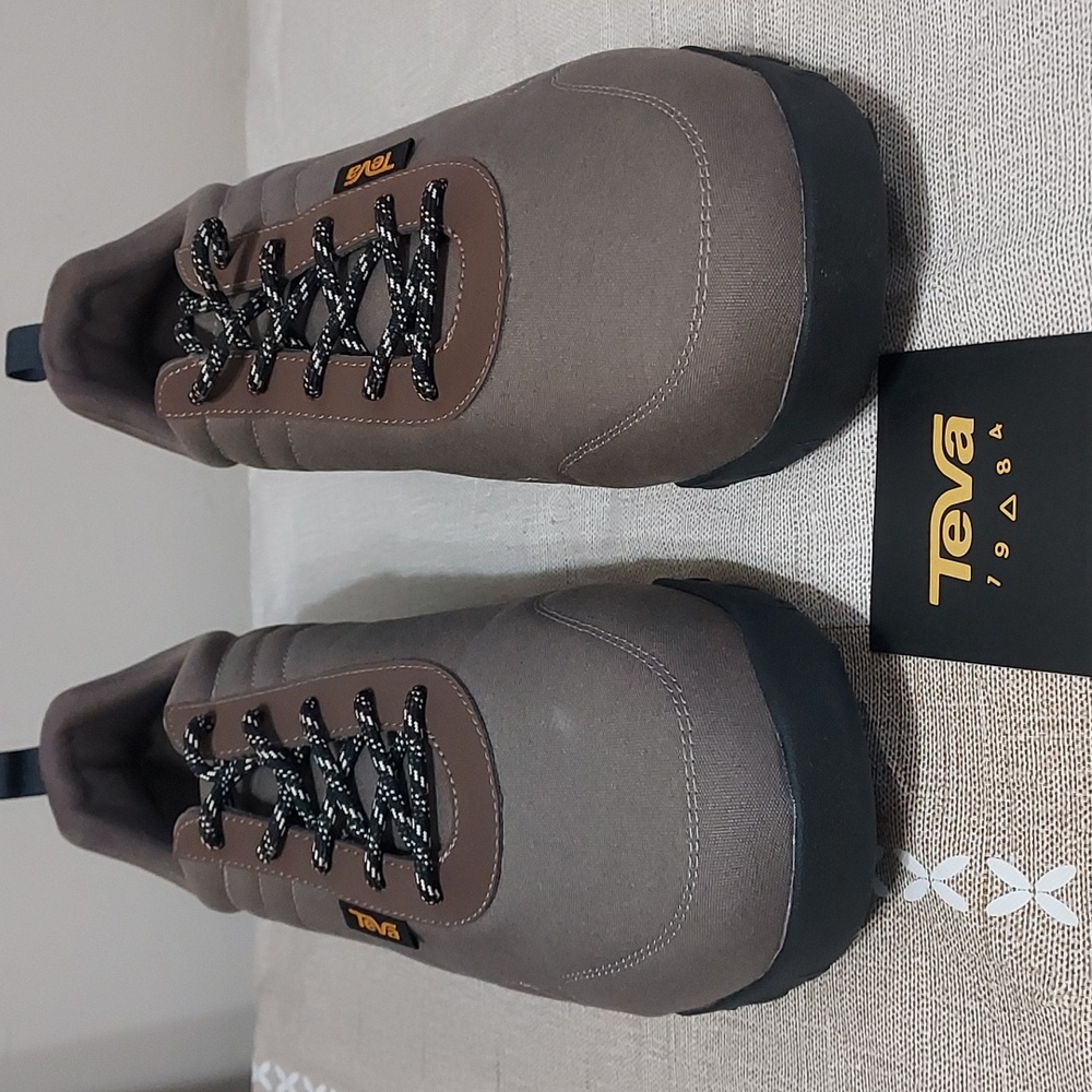 Teva Hiking Sneakers